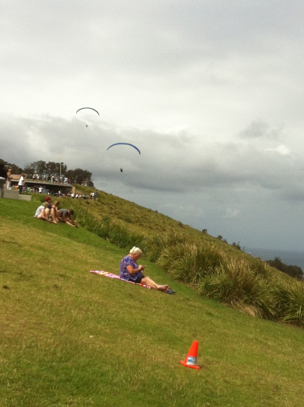 Sydney Hang Gliding Centre | university | Bald Hill Headland Reserve, Stanwell Tops NSW 2508, Australia | 0400258258 OR +61 400 258 258