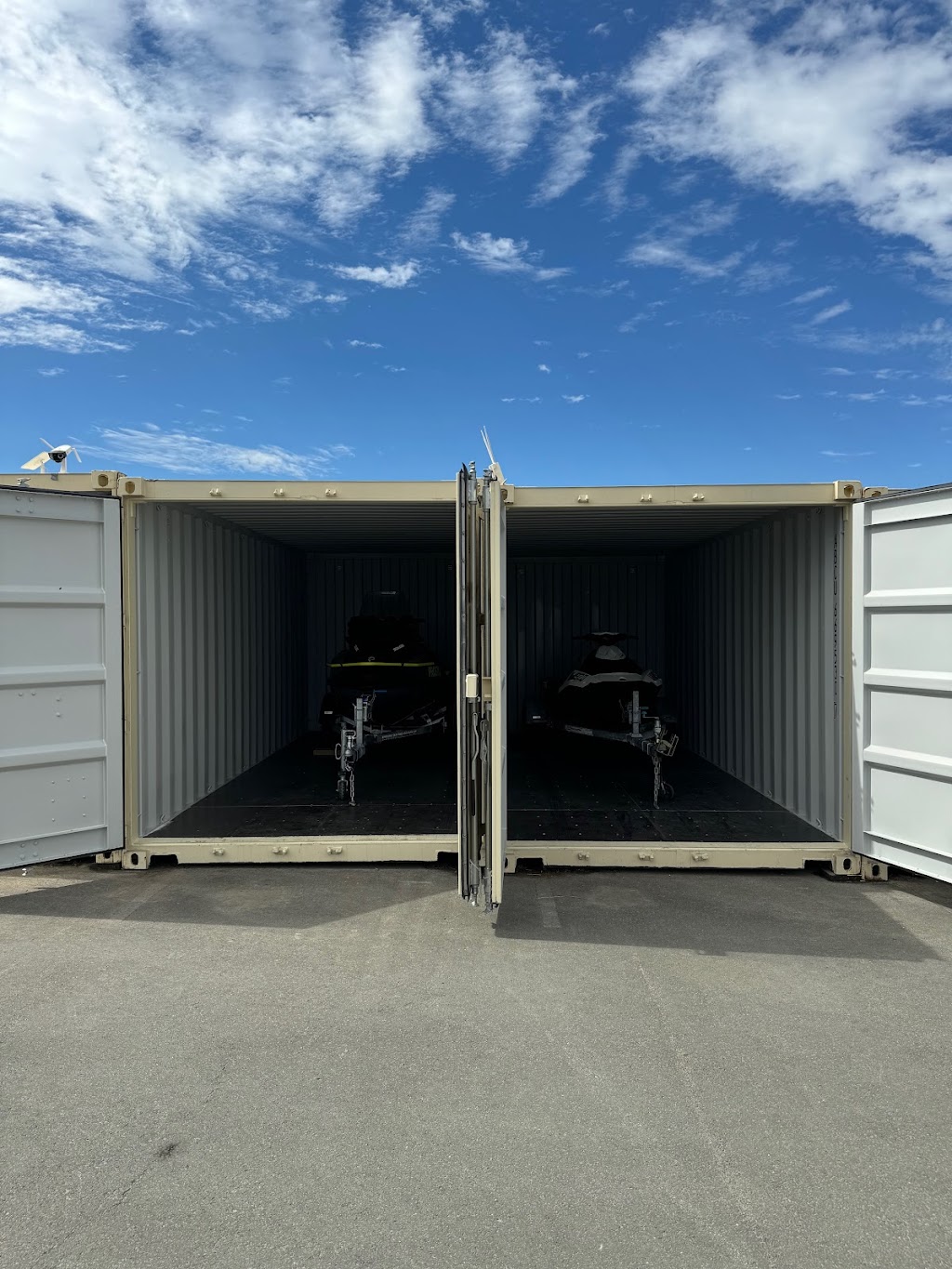 Storage Land | 675 Beaufighter Ave, Archerfield QLD 4108, Australia | Phone: 0452 043 647