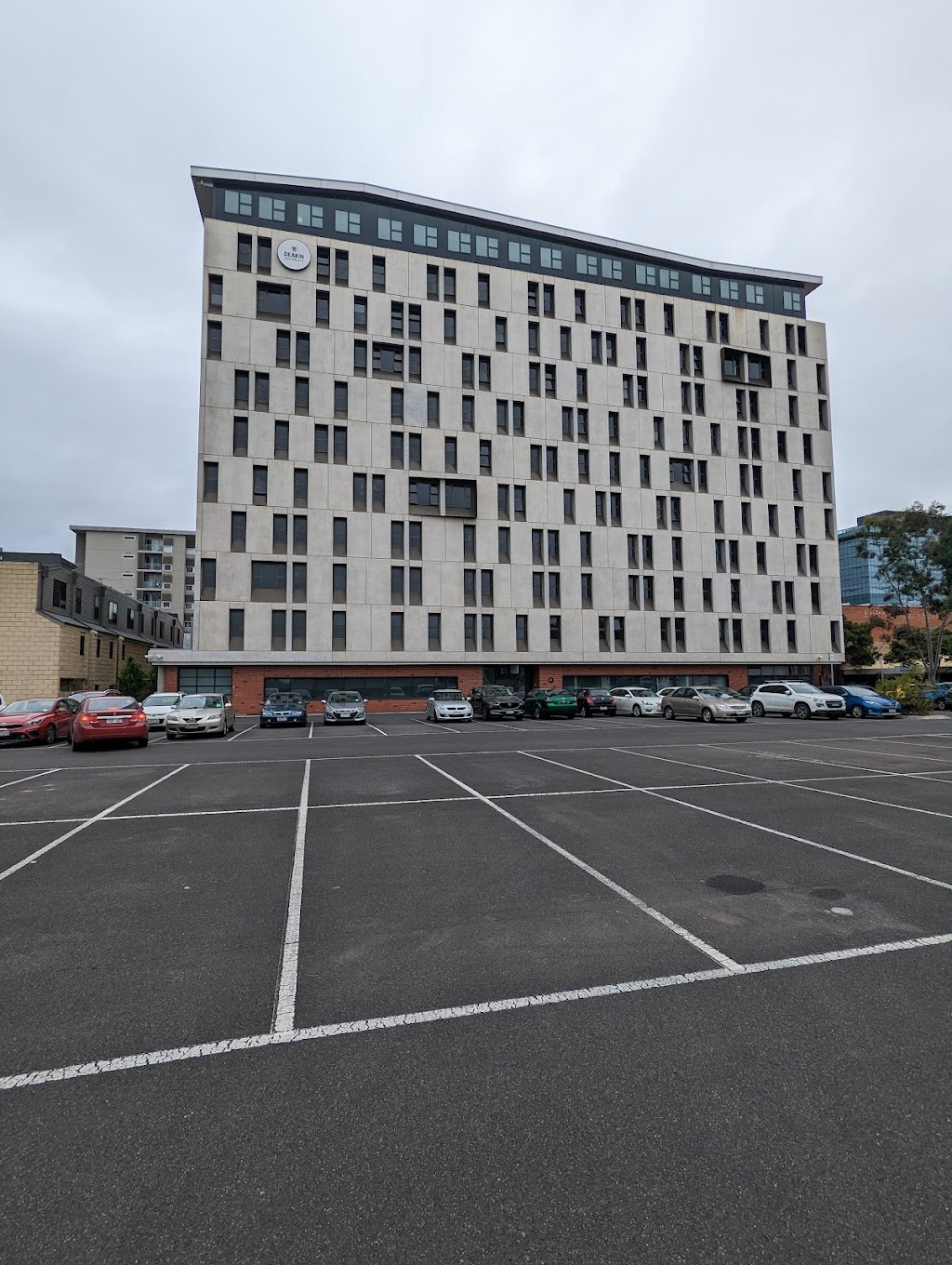 Deakin University Geelong Waterfront Campus Accommodation | point of interest | 19-23 Brougham St, Geelong VIC 3220, Australia | 0352278631 OR +61 3 5227 8631