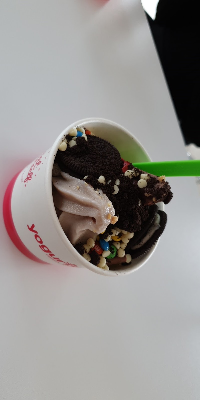 Yogurberry Bankstown | 2/226-228 Chapel Rd, Bankstown NSW 2200, Australia | Phone: (02) 8730 8991