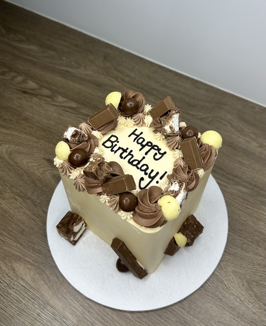 KJ Miracle Treats | 26 Coulthards Rd, Calrossie VIC 3971, Australia | Phone: 0400 775 300