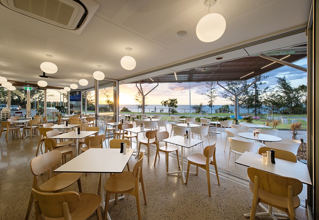 The Foreshore Restaurant & Cafe | restaurant | 259 Casuarina Dr, Nightcliff NT 0810, Australia | 0889484488 OR +61 8 8948 4488