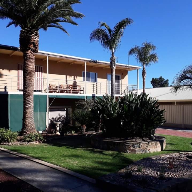 Nanas Bed And Breakfast Gawler/Barossa | 3 Britton St, Gawler West SA 5118, Australia | Phone: 0404 657 392