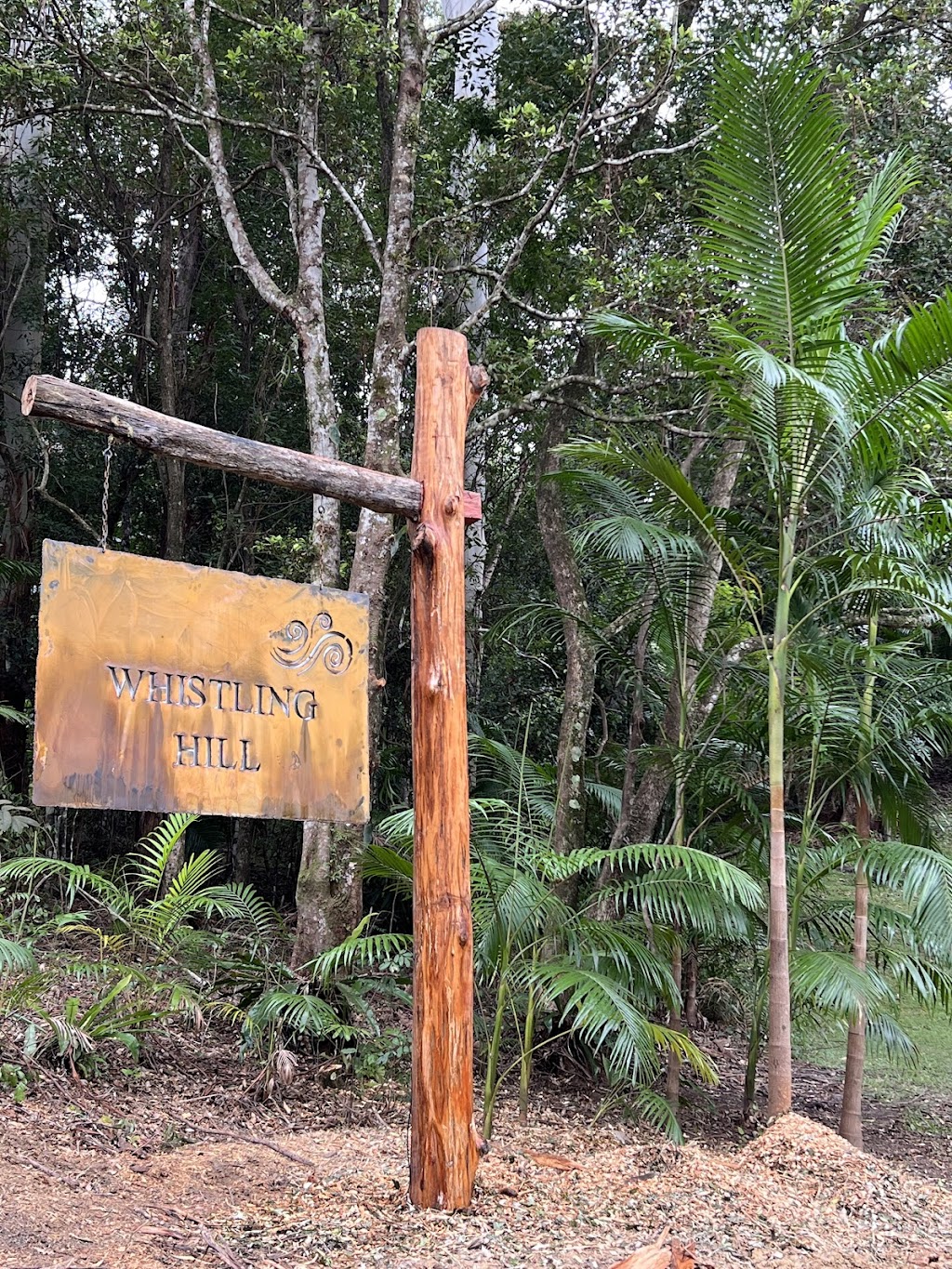 Whistling Hill | 1/10 Robb Rd, Lillian Rock NSW 2480, Australia | Phone: 0419 437 044