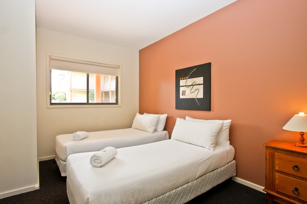 Cosmopolitan Apartments | lodging | 74 Tudor St, Hamilton NSW 2305, Australia | 0249555888 OR +61 2 4955 5888