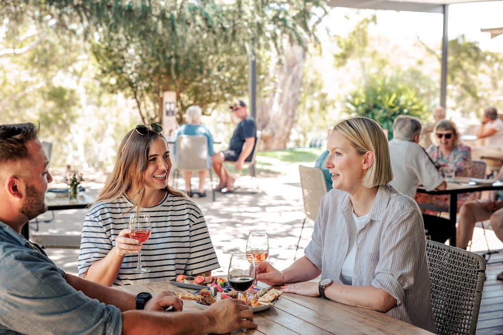Lakeside Restaurant | 12 Moodemere Rd, Rutherglen VIC 3685, Australia | Phone: (02) 6032 9449