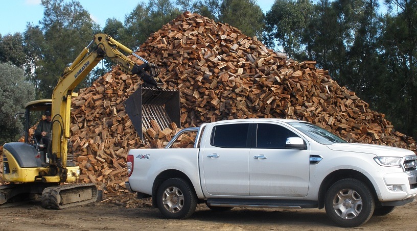Big Axe Firewood | 1 Nelson Rd, Box Hill NSW 2765, Australia | Phone: (02) 9627 2290