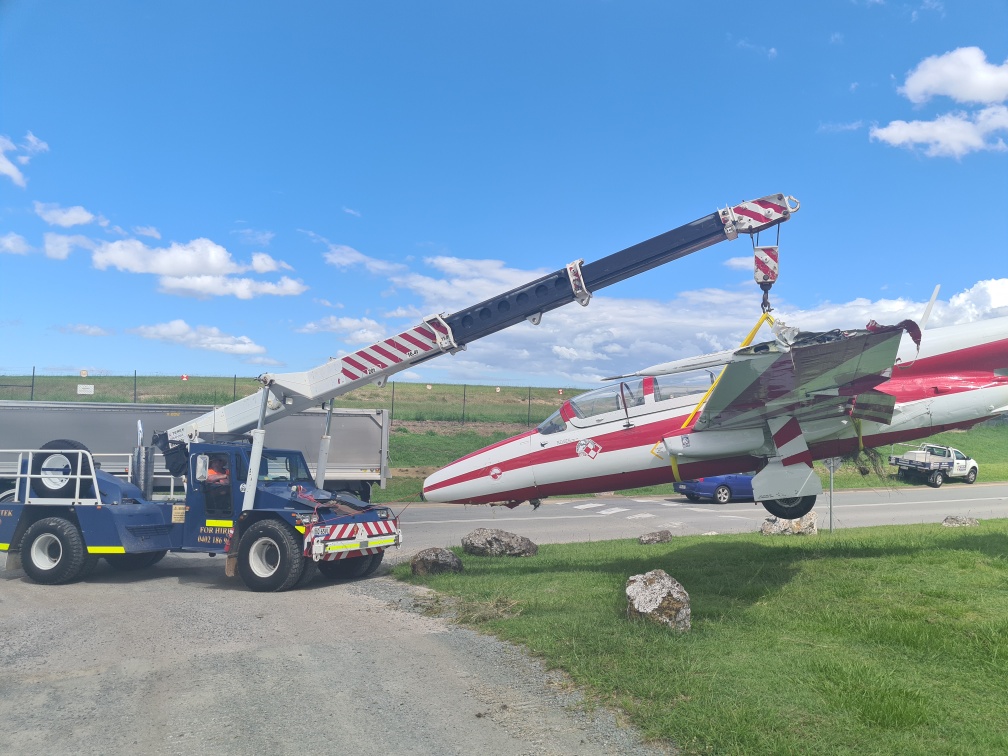 Astek Cranes and Franna Hire | Counihan Rd, Seventeen Mile Rocks QLD 4073, Australia | Phone: 0411 477 682