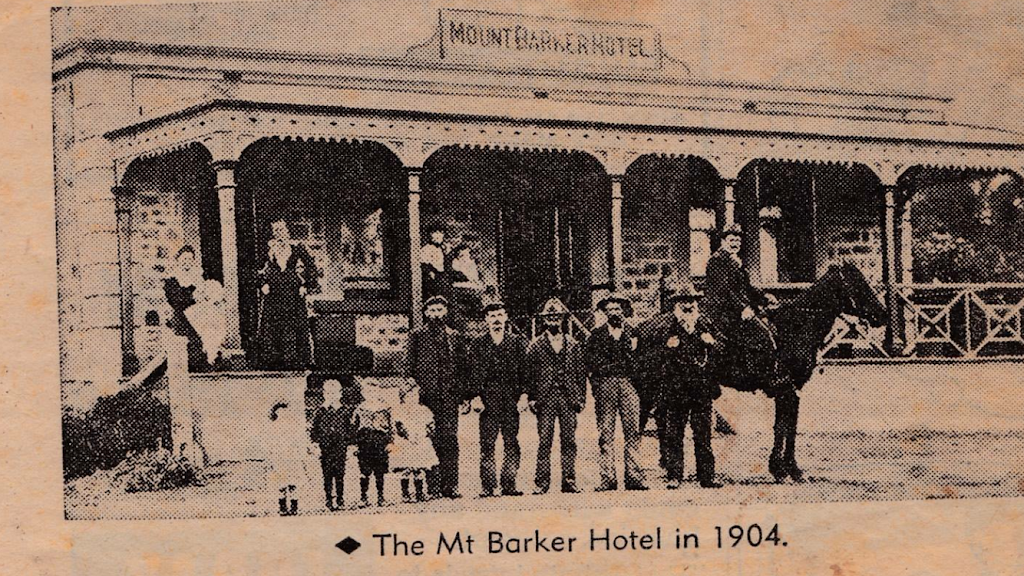 Mount Barker Hotel and Lowood Bistro | 39 Lowood Rd, Mount Barker WA 6324, Australia | Phone: (08) 9851 1477
