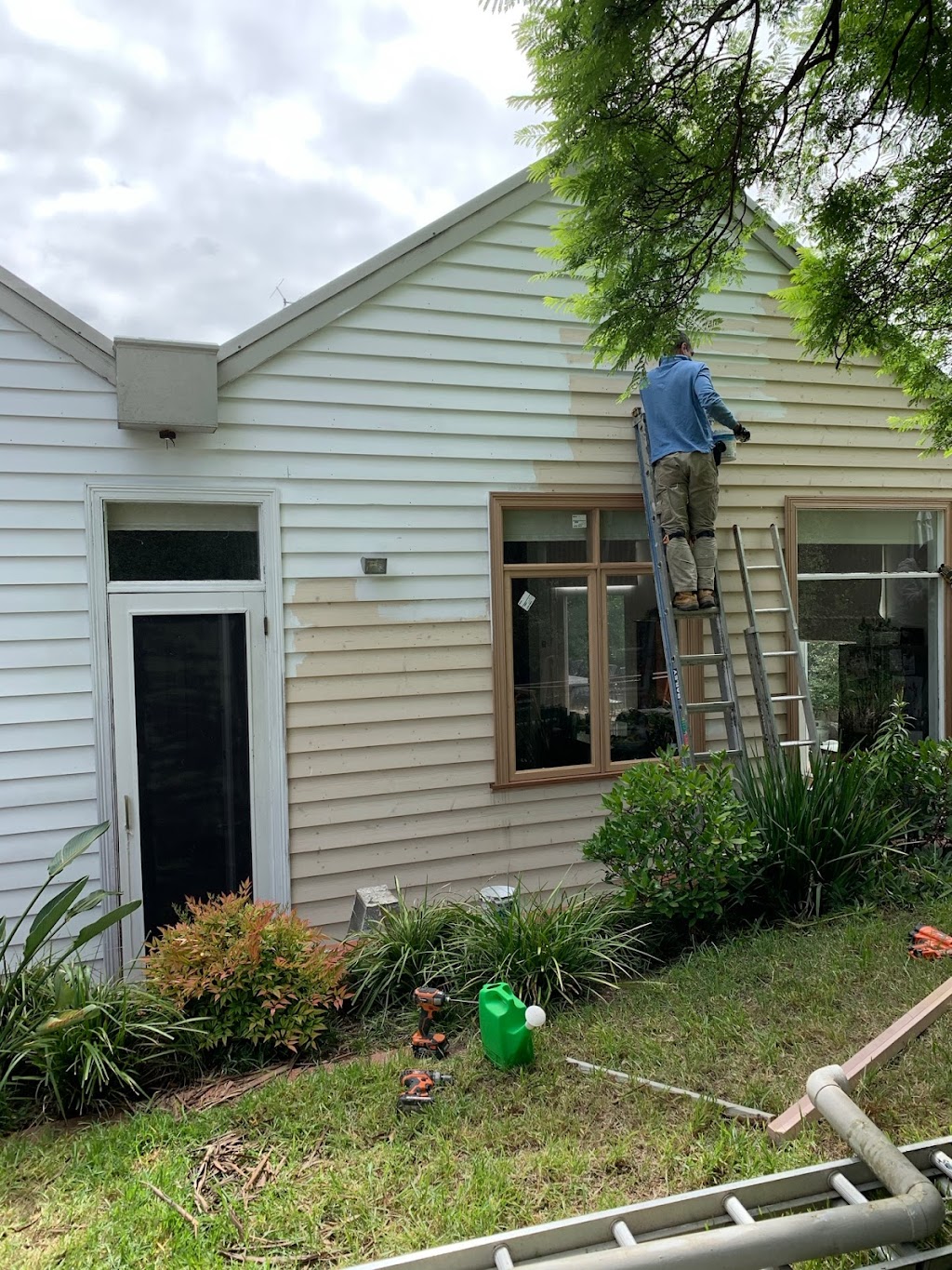 SPT painting | 54 Matisse Dr, Templestowe VIC 3106, Australia | Phone: 0411 795 232