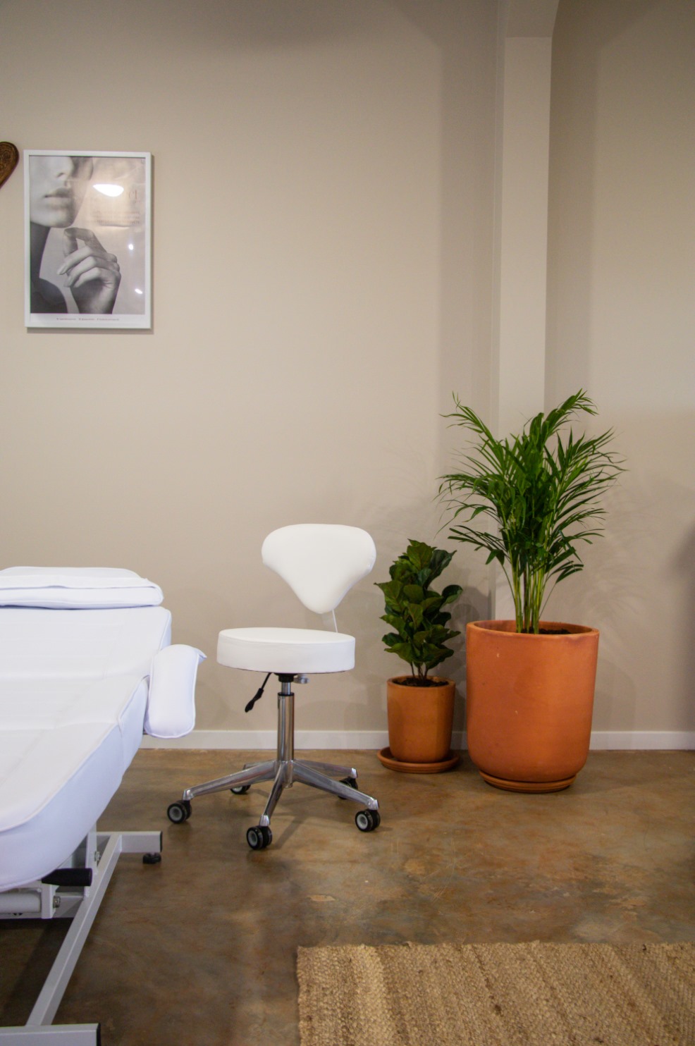 Clunes Cosmetic Clinic | health | 1 Flatley Dr, Clunes NSW 2480, Australia | 0413342235 OR +61 413 342 235