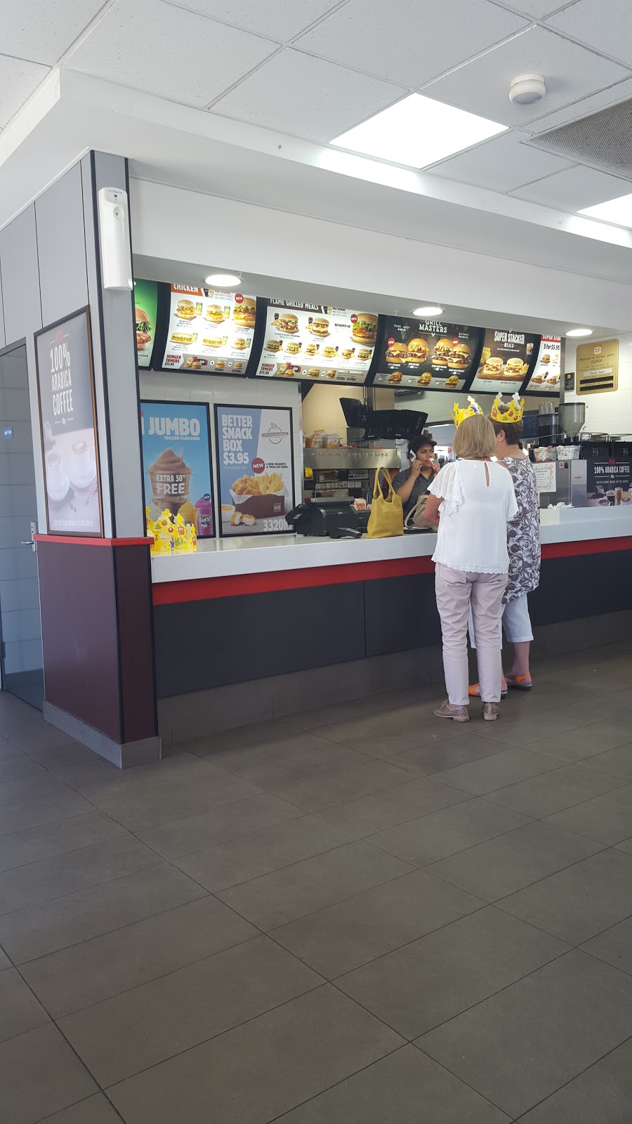 Hungry Jacks Burgers Griffith | meal takeaway | 49 Jondaryan Ave, Griffith NSW 2680, Australia | 0269627418 OR +61 2 6962 7418