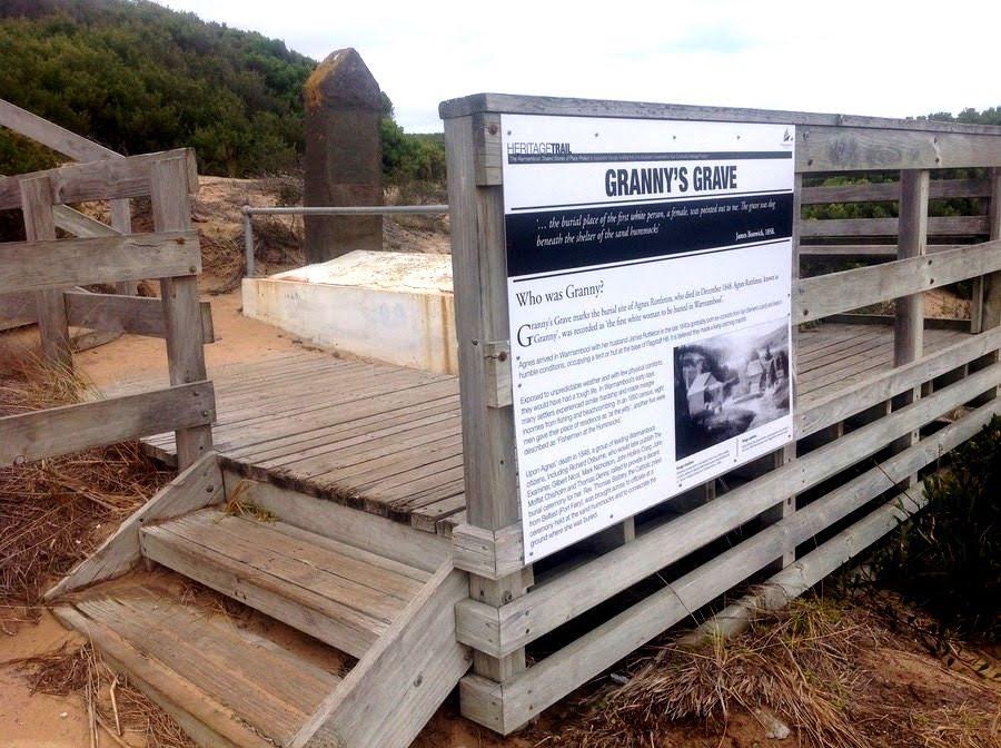 Grannys grave | 52-54 Hickford Parade, Warrnambool VIC 3280, Australia