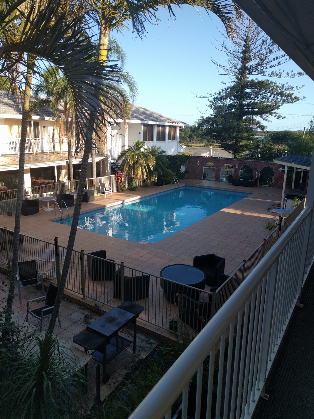 Blue Pacific Swansea | lodging | 82 Pacific Hwy, Swansea NSW 2281, Australia | 0249711055 OR +61 2 4971 1055