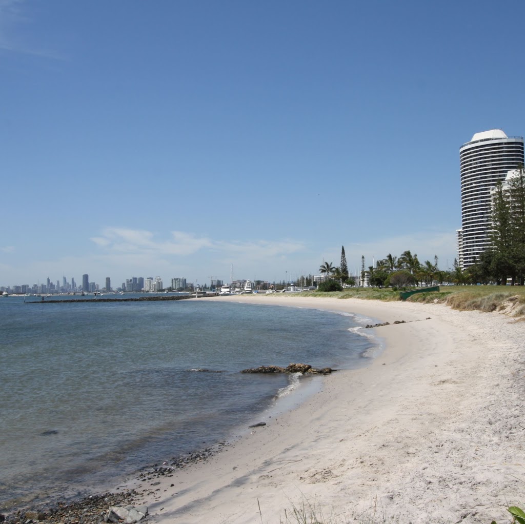 Coastal Runaway | 4/76 Bayview St, Runaway Bay QLD 4216, Australia | Phone: 0421 443 587