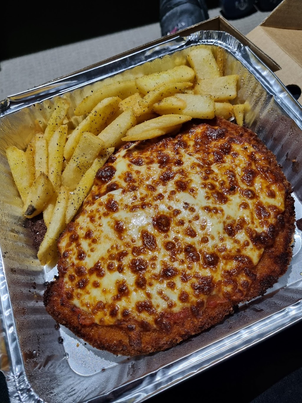 Amalfi Pizza & Pasta Bannockburn | Shop 9/9 Bannockburn Rd, Bannockburn QLD 4207, Australia | Phone: (07) 3180 8287