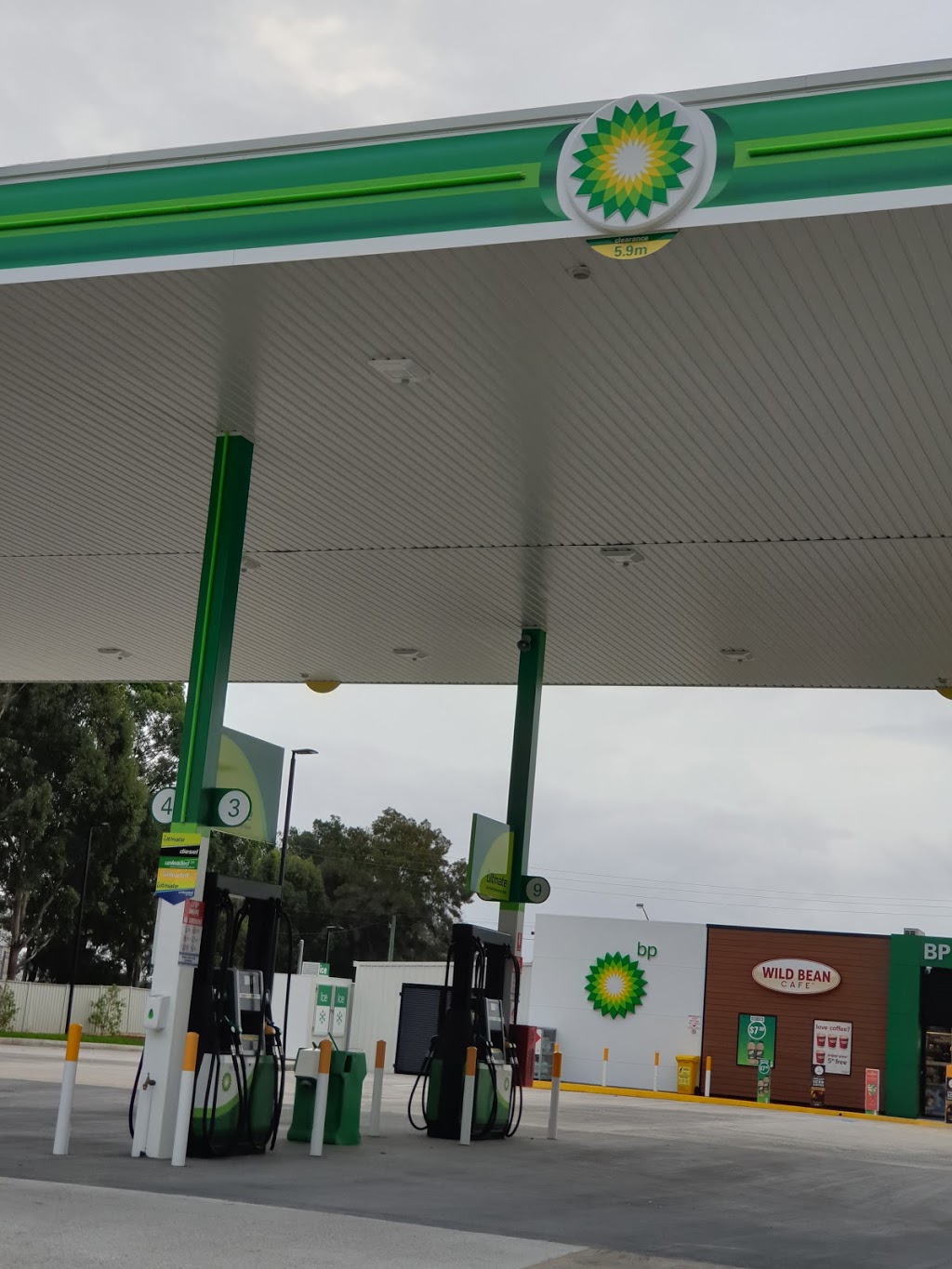 BP | gas station | 1055 Great Western Hwy, Minchinbury NSW 2770, Australia | 0296258743 OR +61 2 9625 8743