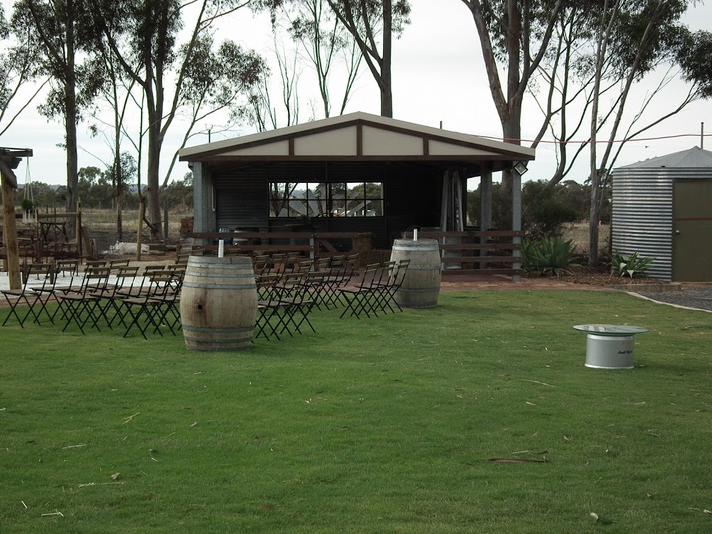 The Rustic Roost |  | Mendrin Rd, Gawler Belt SA 5118, Australia | 0419220921 OR +61 419 220 921