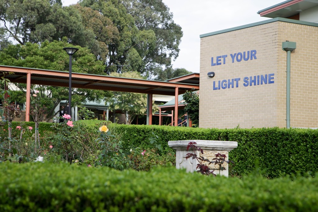 St Angelas Primary School | school | 40 Harrington Ave, Castle Hill NSW 2154, Australia | 0294076400 OR +61 2 9407 6400