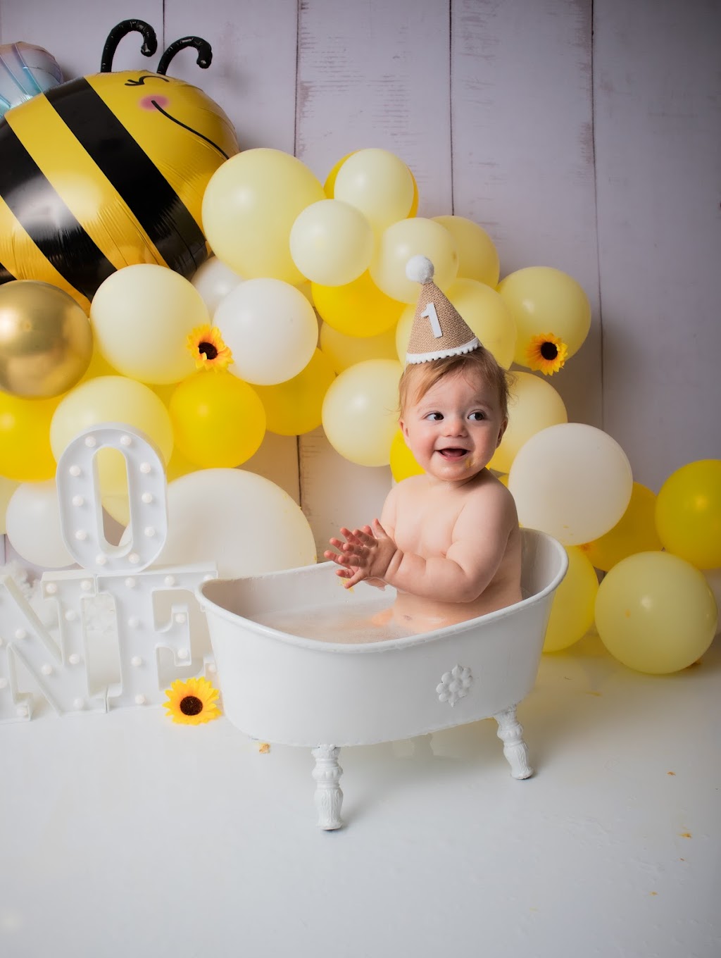 Newborn photography by Ola | 30 Baronial Way, Craigieburn VIC 3064, Australia | Phone: 0404 611 909