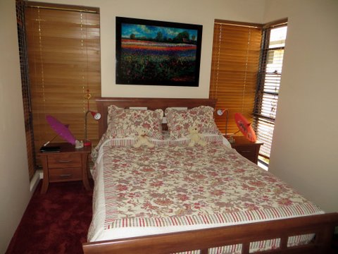 Yunderup Canal Getaway | lodging | 8 Murray Waters Blvd, South Yunderup WA 6208, Australia | 0895377997 OR +61 8 9537 7997
