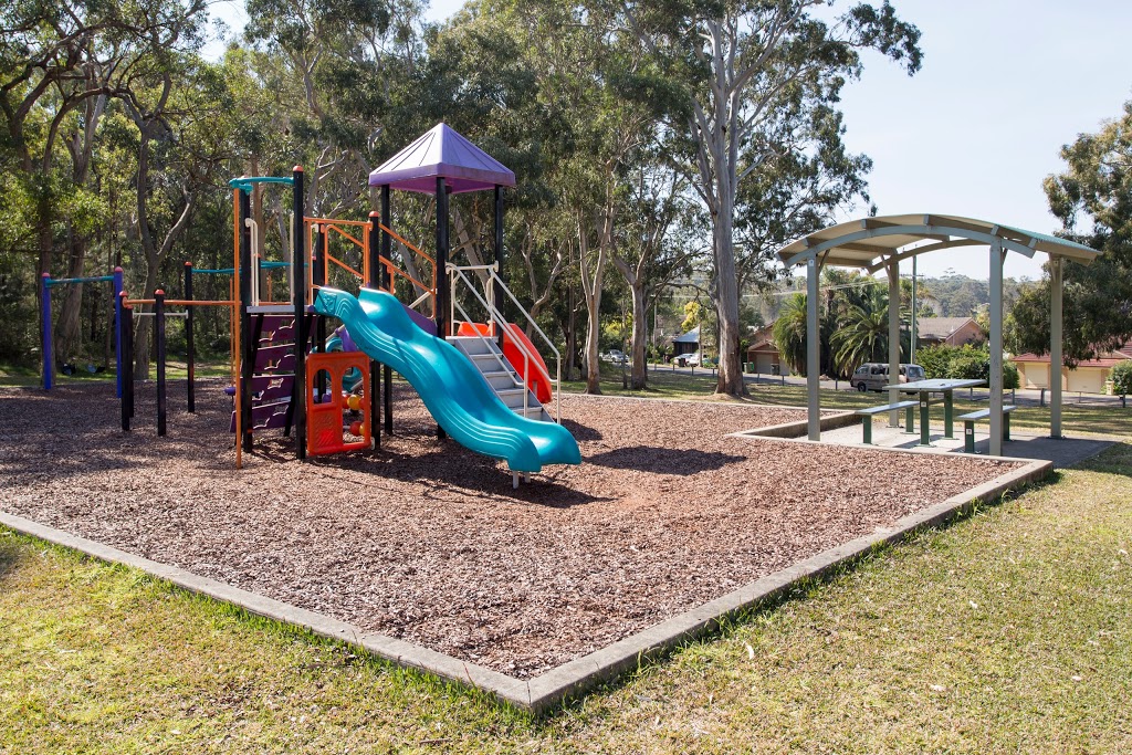 Hall Street Reserve Playground | 25 Bulgonia Rd, Brightwaters NSW 2264, Australia | Phone: (02) 4921 0333