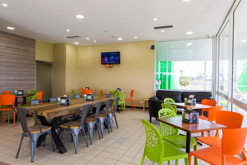 Olivers Real Food | cafe | Warrenheip VIC 3352, Australia