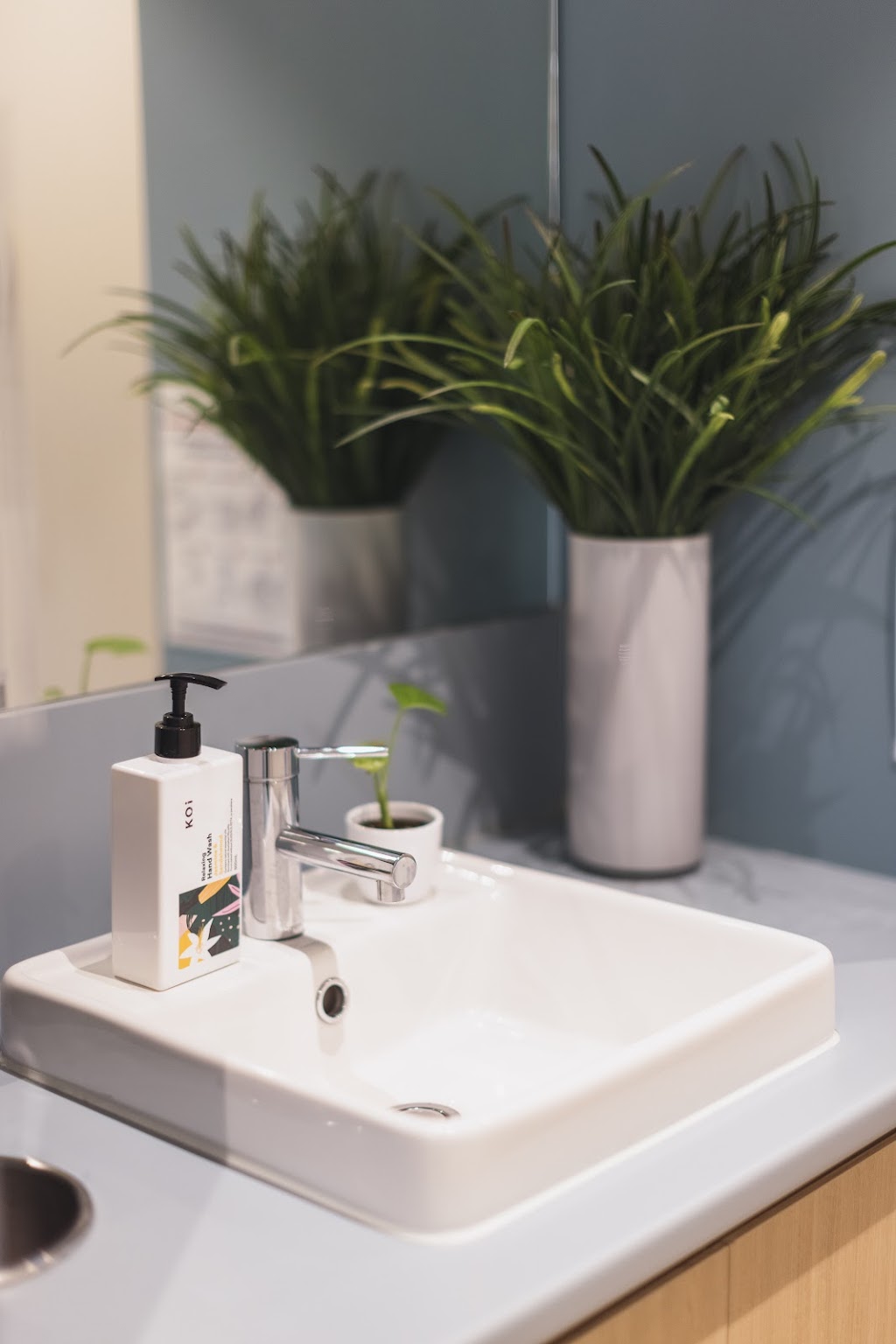 Lakeside Dental Studio | Ground Floor, Paris Apartments, 5/2 Belmont St, Swansea NSW 2281, Australia | Phone: (02) 4971 3366
