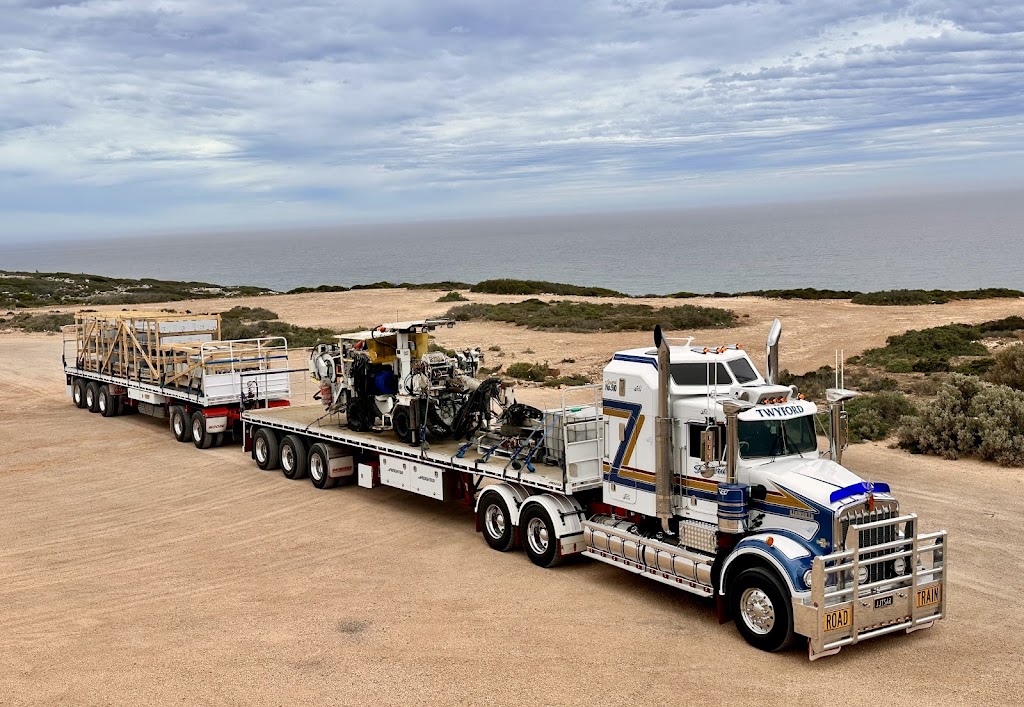 JJ Twyford & Sons PTY LTD | 98 Tynan Rd, Table Top NSW 2640, Australia | Phone: 0408 462 467