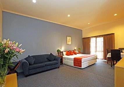 Comfort Inn Greensborough | lodging | 245 Greensborough Rd, Greensborough VIC 3085, Australia | 0394347000 OR +61 3 9434 7000