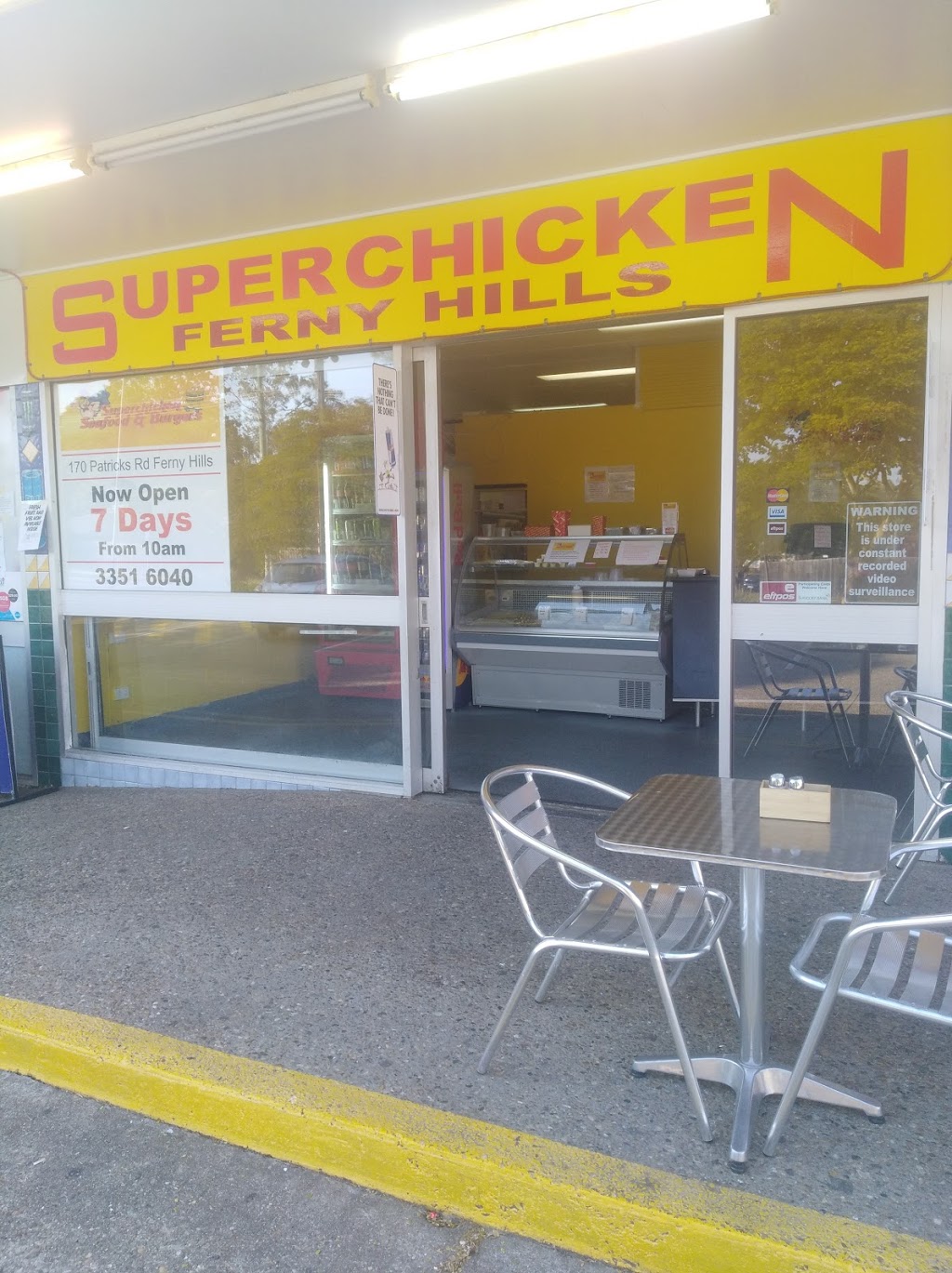 Superchicken Seafood & Burgers | meal takeaway | 2/170 Patricks Rd, Ferny Hills QLD 4055, Australia | 0733516040 OR +61 7 3351 6040