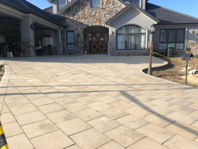 Hurrikane Concepts- Landscaping and Paving | general contractor | 14 Comenara Cres, Banora Point NSW 2486, Australia | 0405407071 OR +61 405 407 071