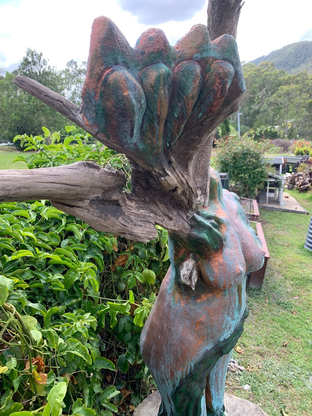 Paterson Artist Cabin Sculpture Garden | lodging | 24 Marquis St, Paterson NSW 2421, Australia | 0417000584 OR +61 417 000 584
