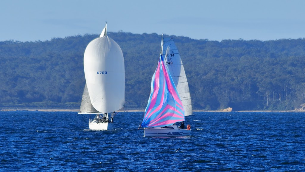 Batemans Bay Sailing Club | Hanging Rock Pl, Batemans Bay NSW 2536, Australia | Phone: 0447 533 539