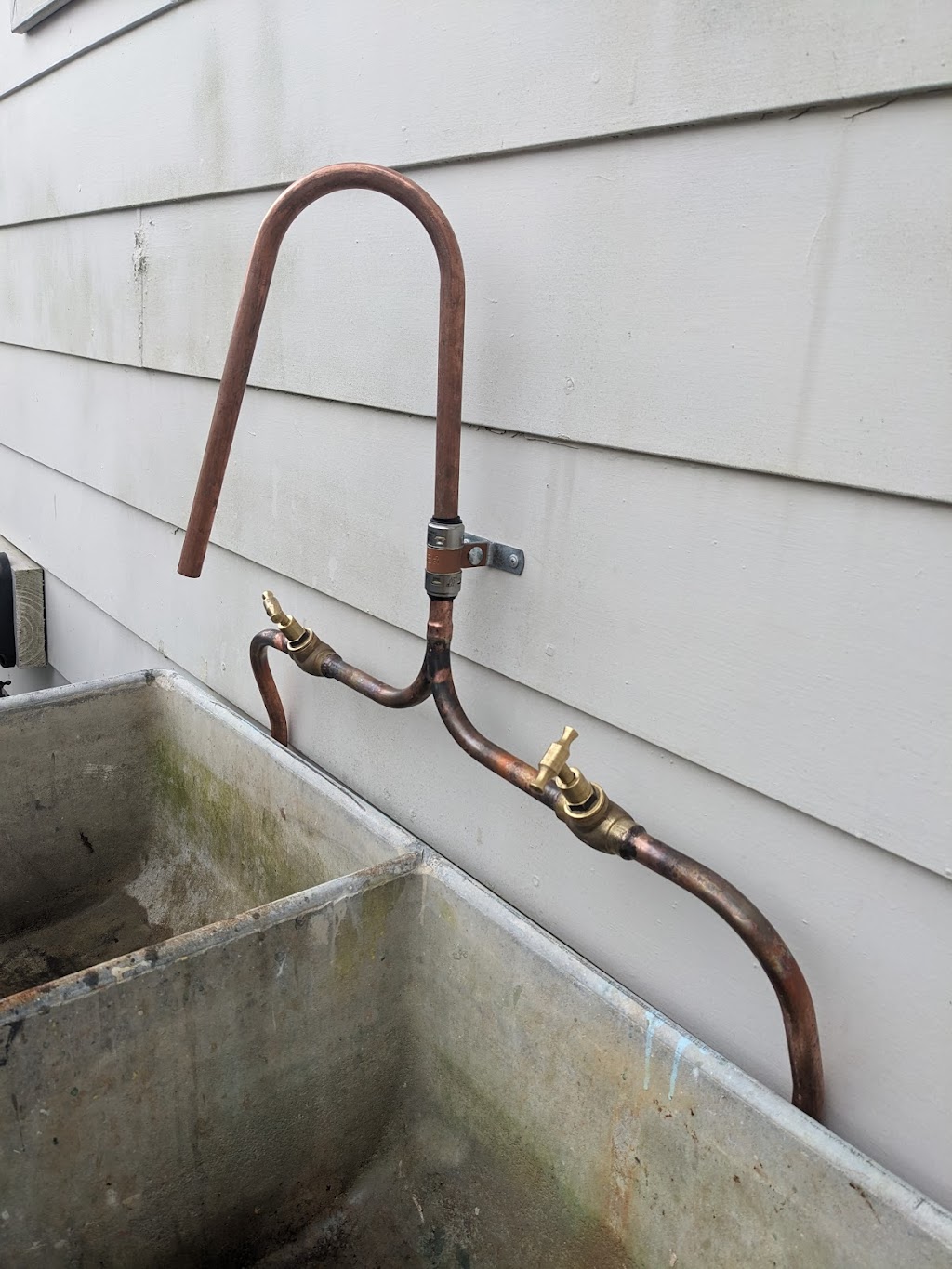 Cliff Hanger Plumbing | 3 Mangrove Rd, Narara NSW 2250, Australia | Phone: 0417 818 188