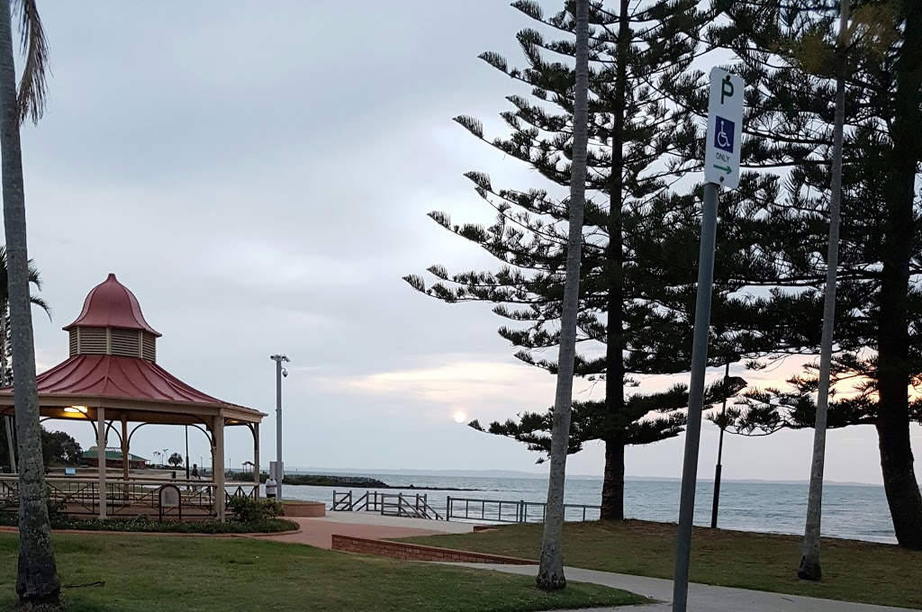 Suttons Beach Rotunda | park | 50 Marine Parade, Redcliffe QLD 4020, Australia