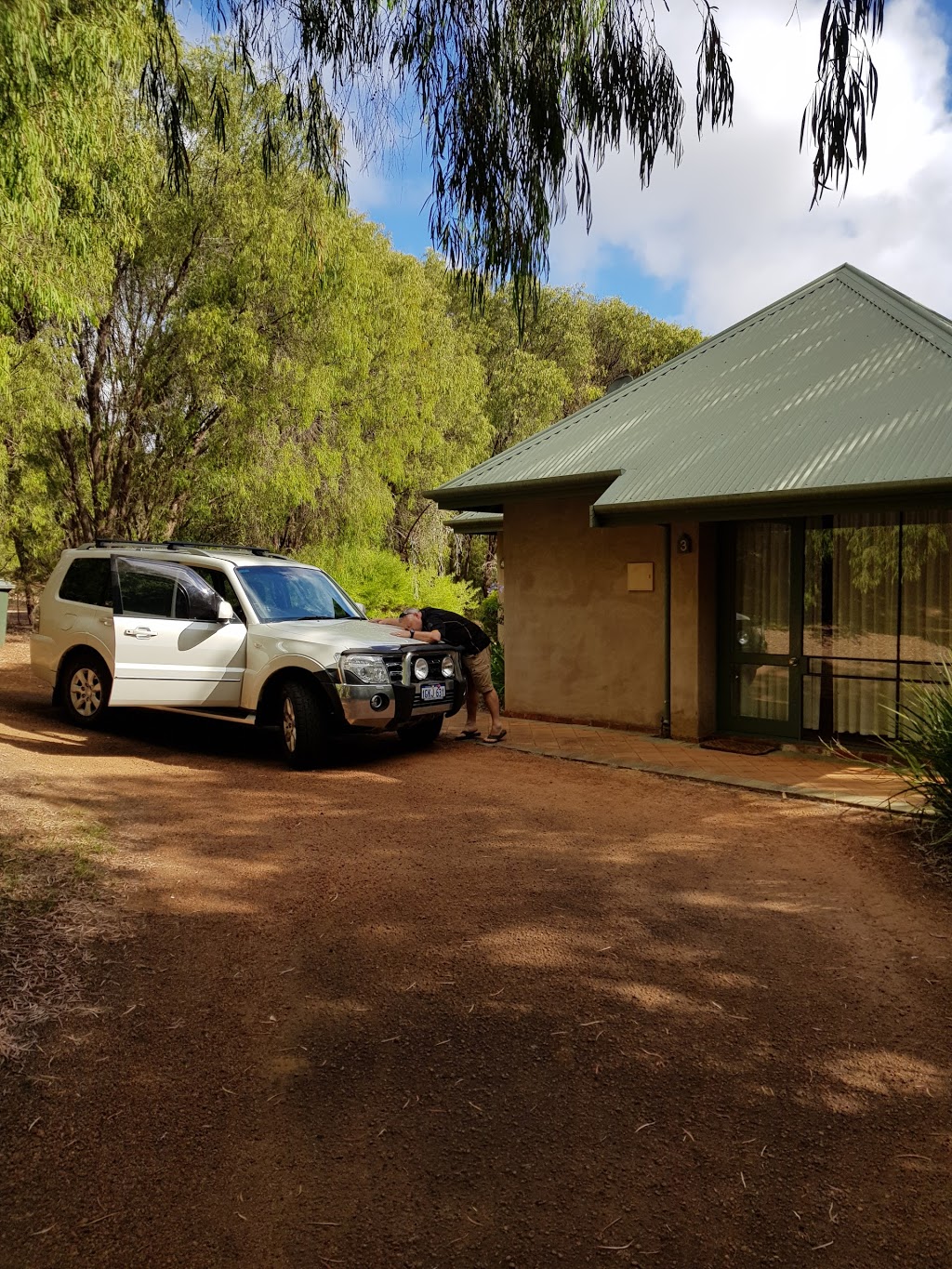 Waterfall Cottages | lodging | 211 Kevill Rd, Margaret River WA 6285, Australia | 0897573228 OR +61 8 9757 3228