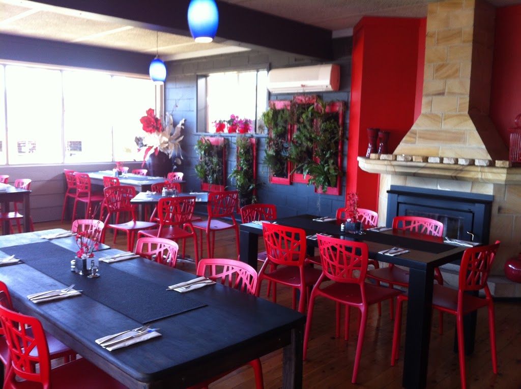 La Bocca Family Restaurant | restaurant | 126 Princes Hwy, Narooma NSW 2546, Australia | 0244763981 OR +61 2 4476 3981