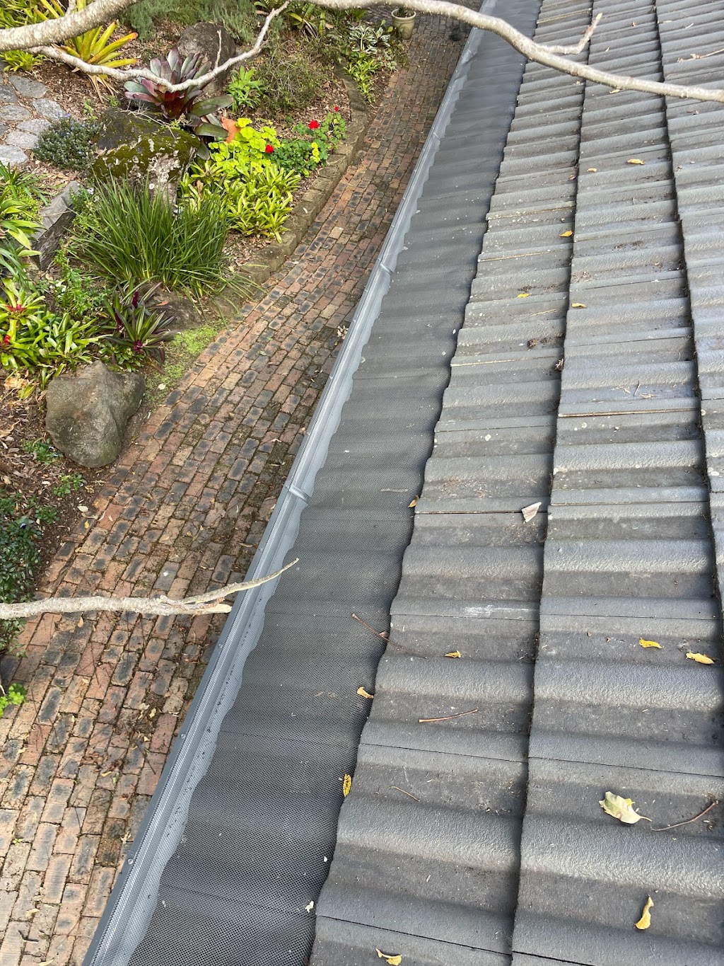 A.I Gutter & Roofing | 30 Pineview Dr, Oxenford QLD 4210, Australia | Phone: 0410 291 122