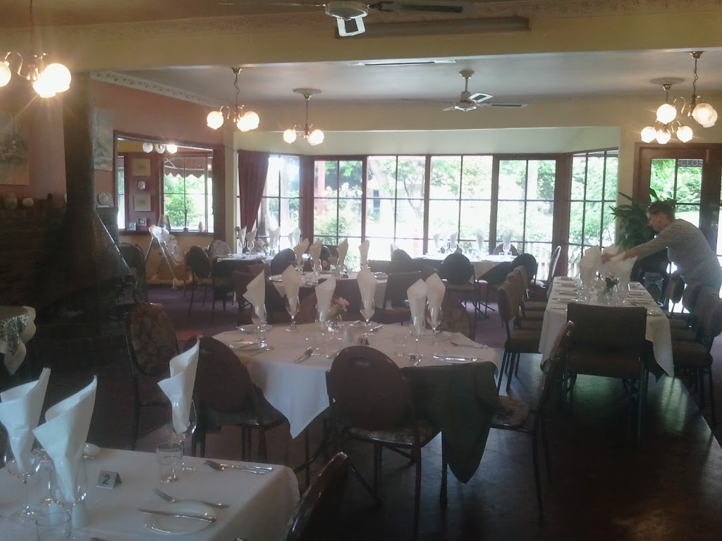 Rose Cottage Restaurant | 251 Olinda-Monbulk Rd, Monbulk VIC 3793, Australia | Phone: (03) 9756 6122
