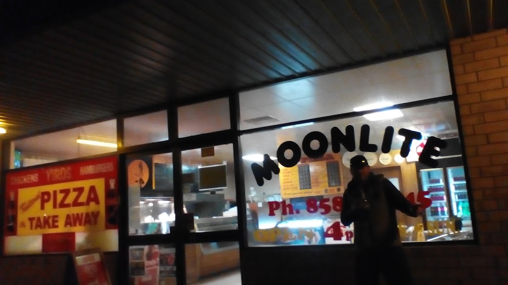 Moonlite Cafe & Pizza | cafe | 8 Bice St, Barmera SA 5345, Australia | 0885883345 OR +61 8 8588 3345