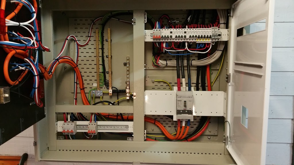 Fully Wired Electrical Services | 46 Counihan Rd, Seventeen Mile Rocks QLD 4073, Australia | Phone: 1300 385 599