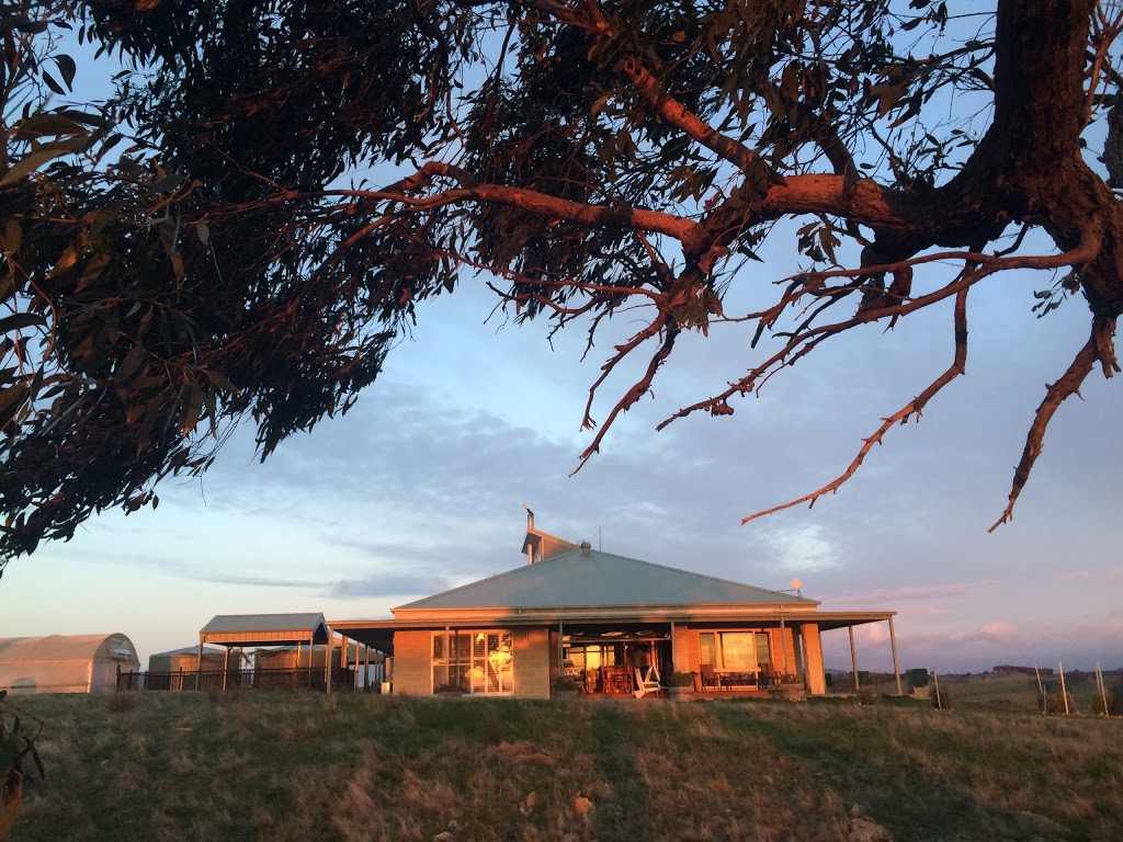 Heathcote Views | lodging | 125 Old Dairy Flat Rd, Heathcote South VIC 3523, Australia | 0417315880 OR +61 417 315 880