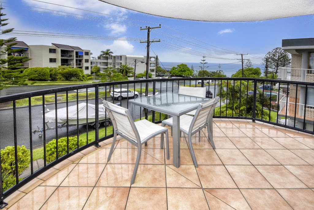 Kings Beach Holidays | Apartment 6/82 Albert St, Kings Beach QLD 4551, Australia | Phone: 0409 470 822