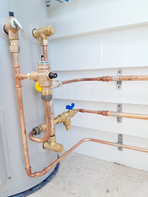 EVR Plumbing | 9 Monza Dr, Oxenford QLD 4210, Australia | Phone: 1300 316 323