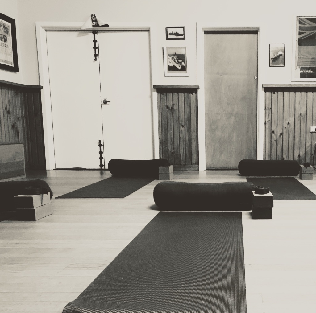 Swan Cove Yoga | 57 Main Rd, Paynesville VIC 3880, Australia | Phone: 0438 526 933