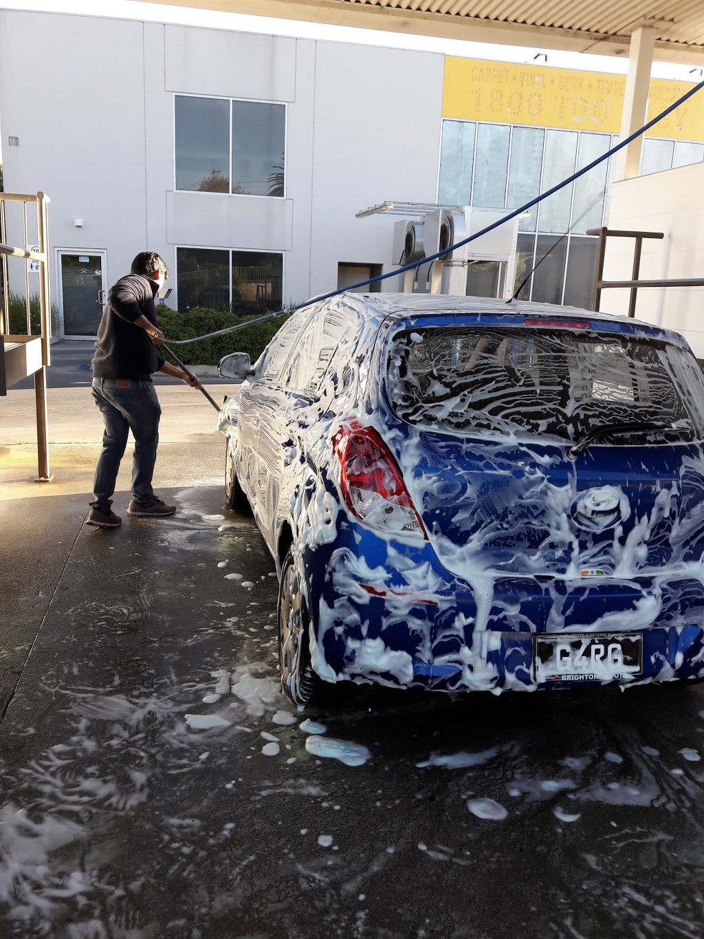 Clean Bay Car Wash | 500 Pascoe Vale Rd, Strathmore VIC 3041, Australia | Phone: (03) 9374 2555