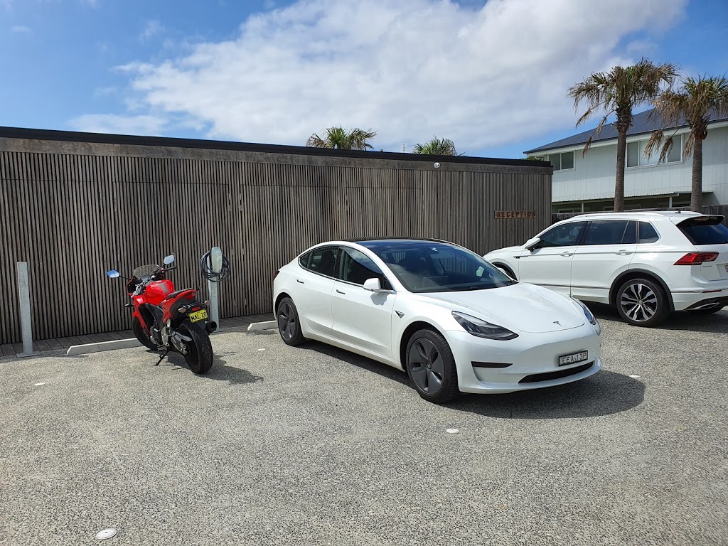 Tesla Destination Charger |  | 30 Staples St, Shoalhaven Heads NSW 2535, Australia | 0244487729 OR +61 2 4448 7729