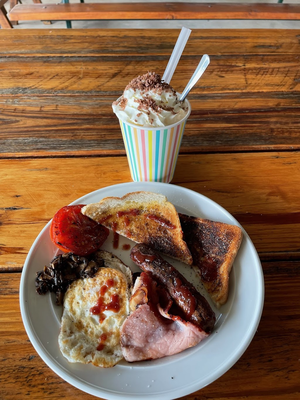 The Miners Cafe | 97 Heritage Rd, Rubyvale QLD 4702, Australia | Phone: 0486 029 237