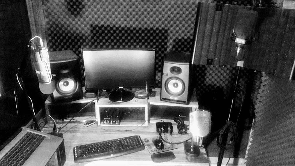 Dan Garlick Voiceovers | 23 Manitzky Rd, Tamborine Mountain QLD 4272, Australia | Phone: 0467 597 418